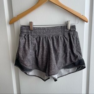 lululemon grey hotty hot short